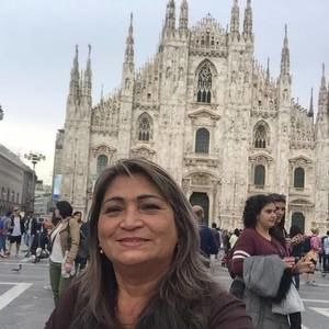 Meet your Posher, Fatima